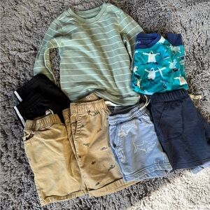 Kids' Clothing Set with Shirts and Shorts